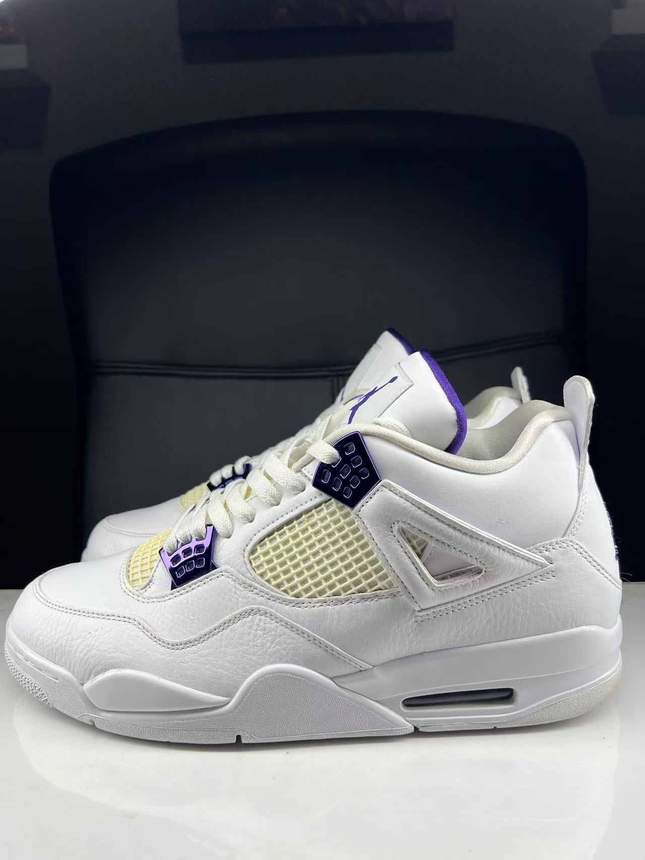 Us seller-CA Jordan retro 4 metallic purple 4 OG 8.5 solid condition 121439-fv_e33be3d8-a427-4e1d-  main image 2