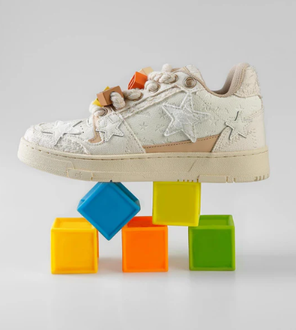 kaalixto Retro Star Sneakers-Lace Limited