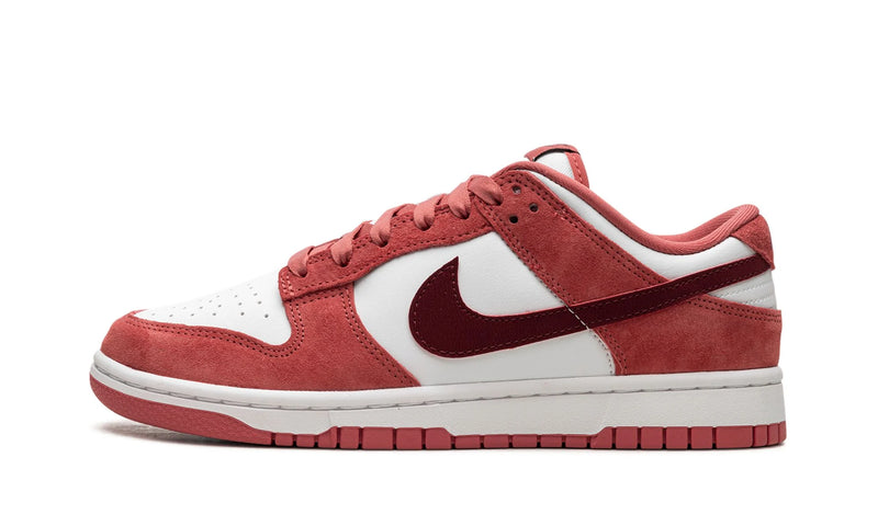 Nike Dunk Low Valentine's Day (2024) (W)