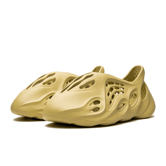 Yeezy Foam Runner  Uphead